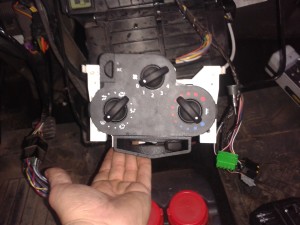 panou comanda incalzire habitaclu dacia logan